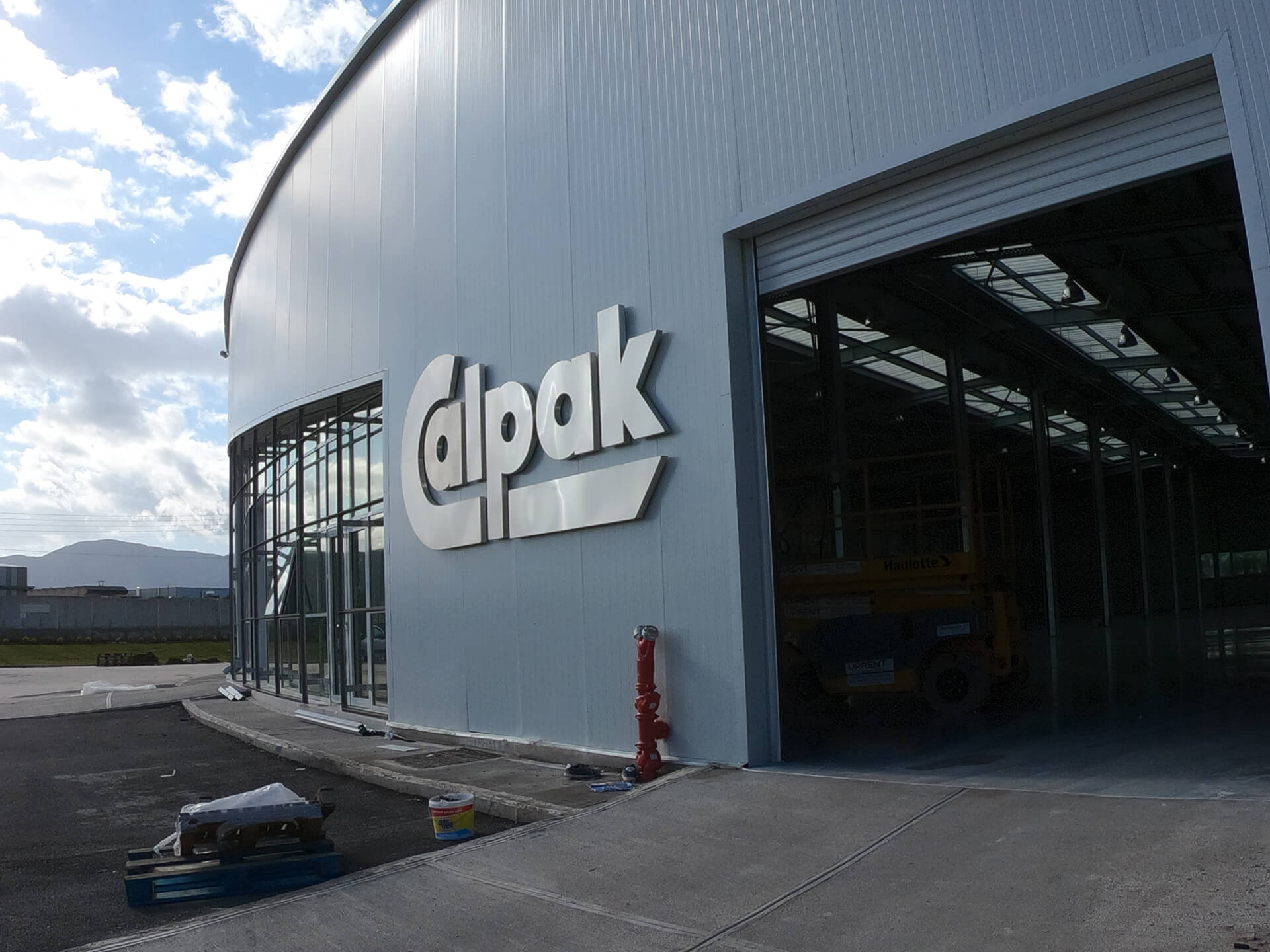 Calpak ΑΡΧΕΤΥΠΟ ΕΠΙΓΡΑΦΕΣ