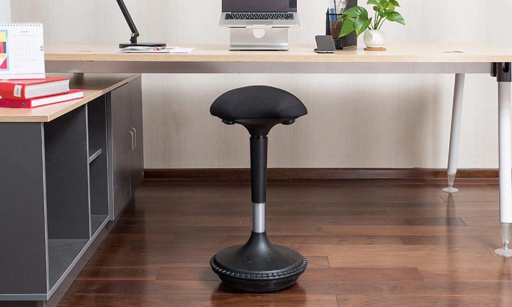 Elevate Your Workspace With The Best Standing Desk Accessories