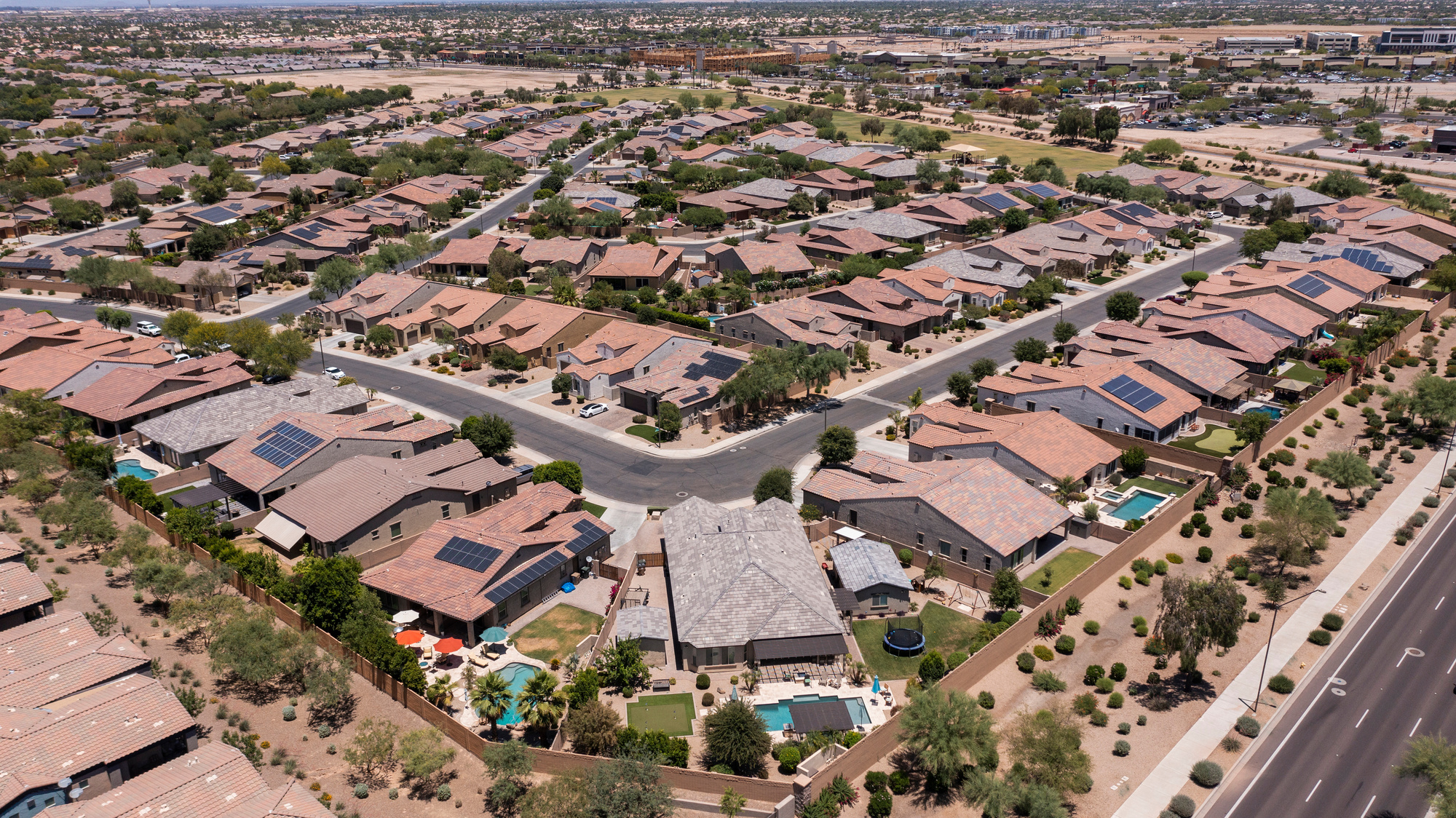 What You Need to Know Before You Get Solar Panels In Arizona