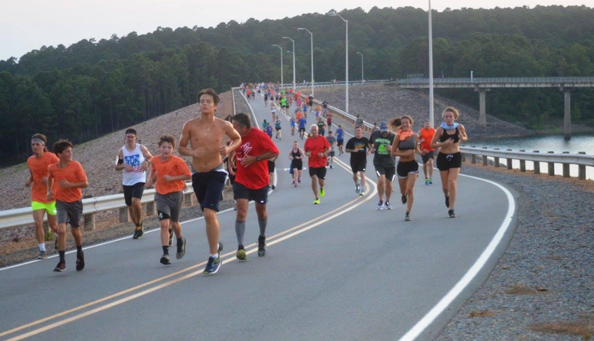 That Dam Night Run in its 36th year; race draws hundreds of visitors to