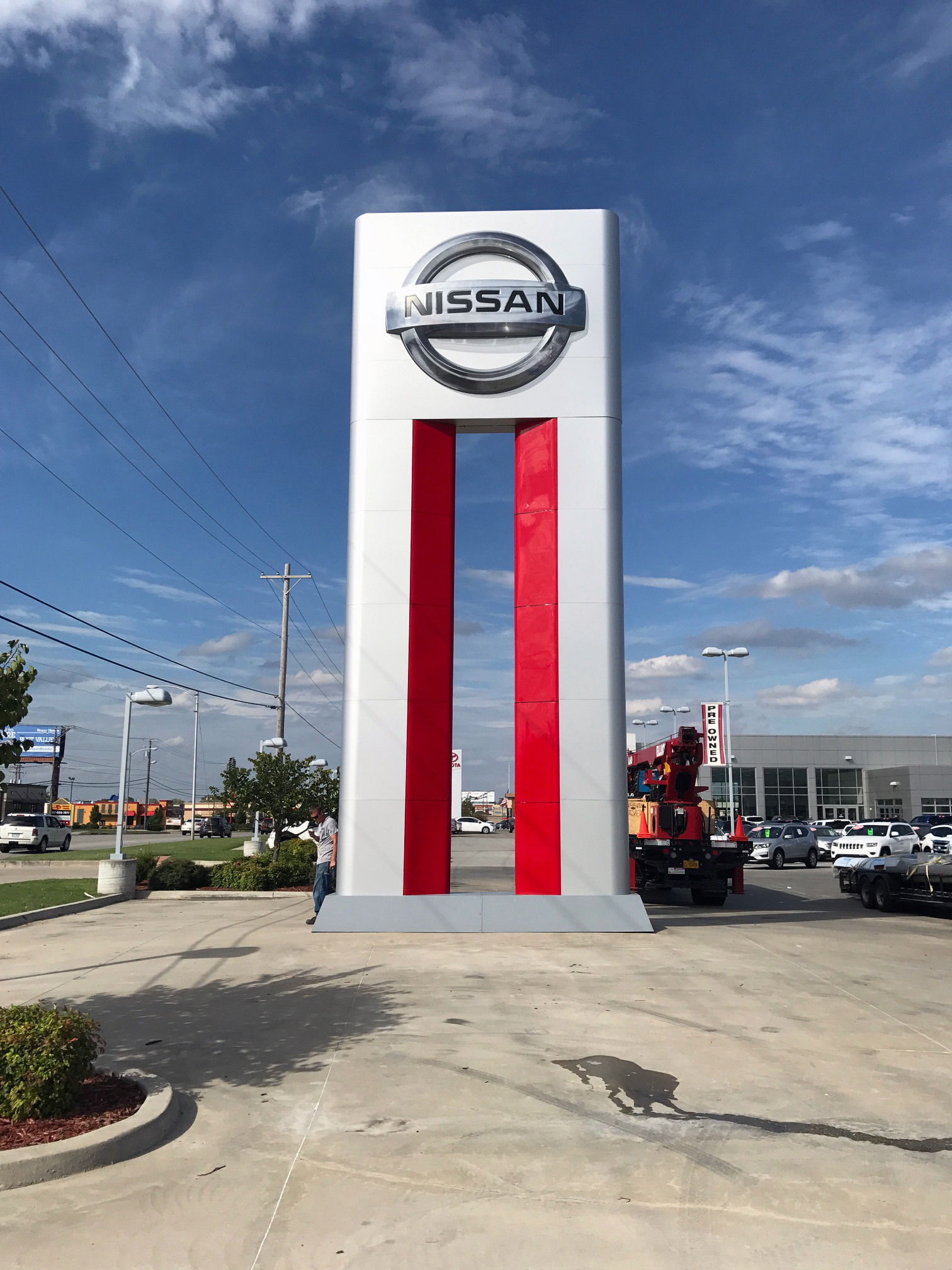 Nissan Bentonville Pylon Arkansas Sign & Banner
