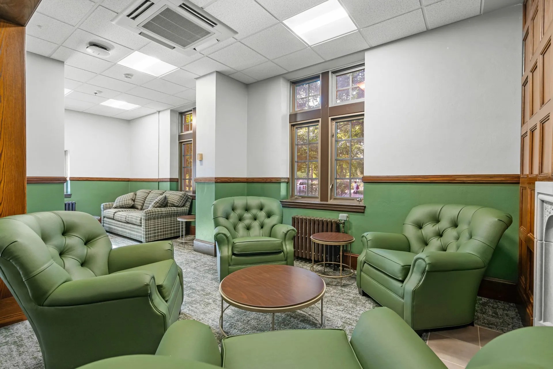 RESIDENCE HALL RENOVATION, ALUMNI HALL Arkos Design