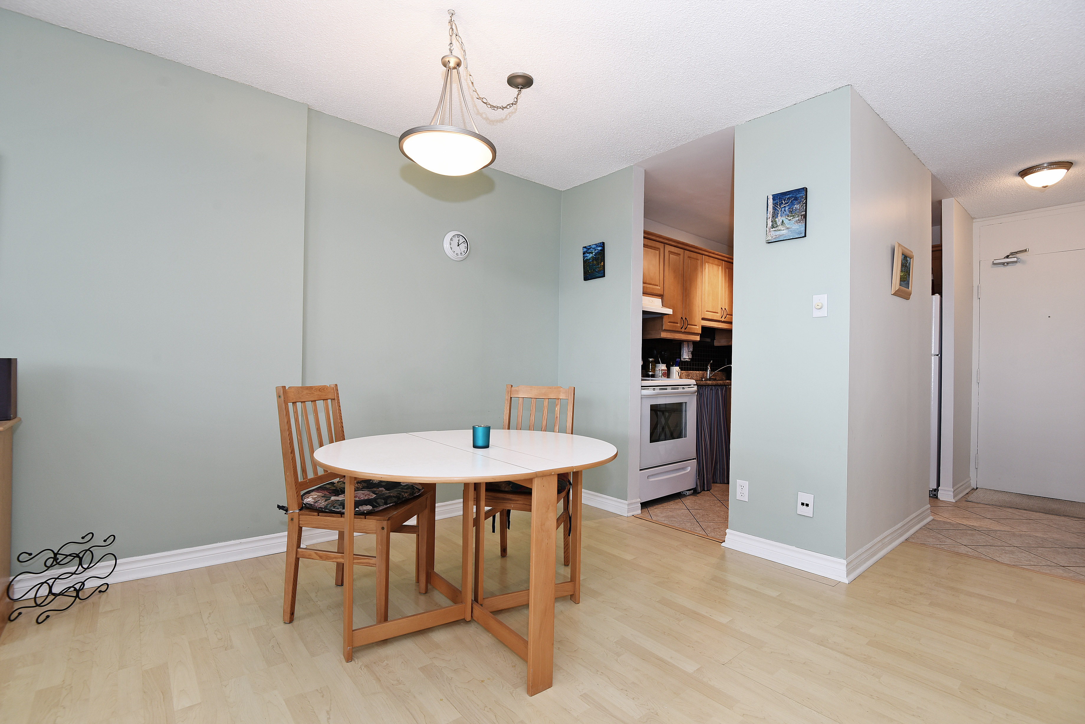 Beacon Hill South 3 bedroom condo apartment Arlene Cole