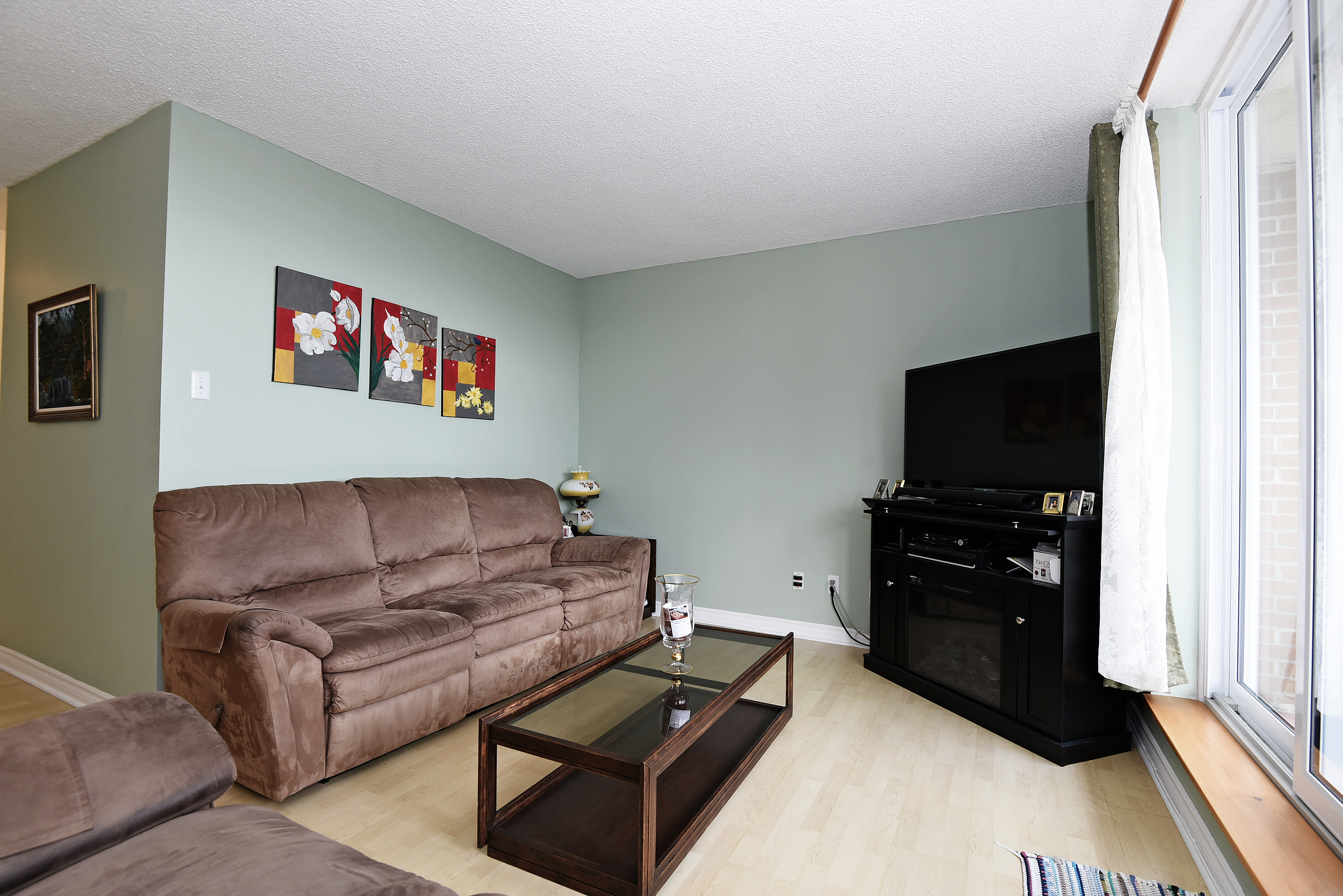 Beacon Hill South 3 bedroom condo apartment Arlene Cole