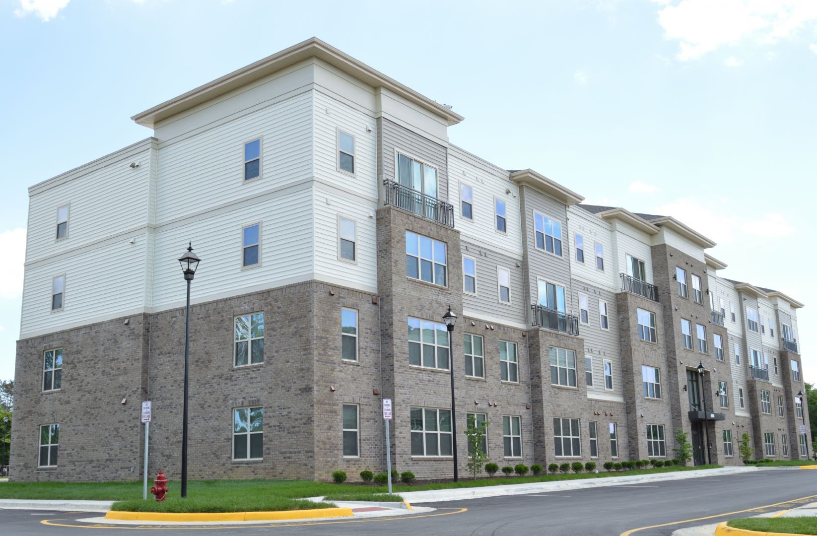 Orchard Ridge at Jackson Village Apartments in Fredericksburg Armiger