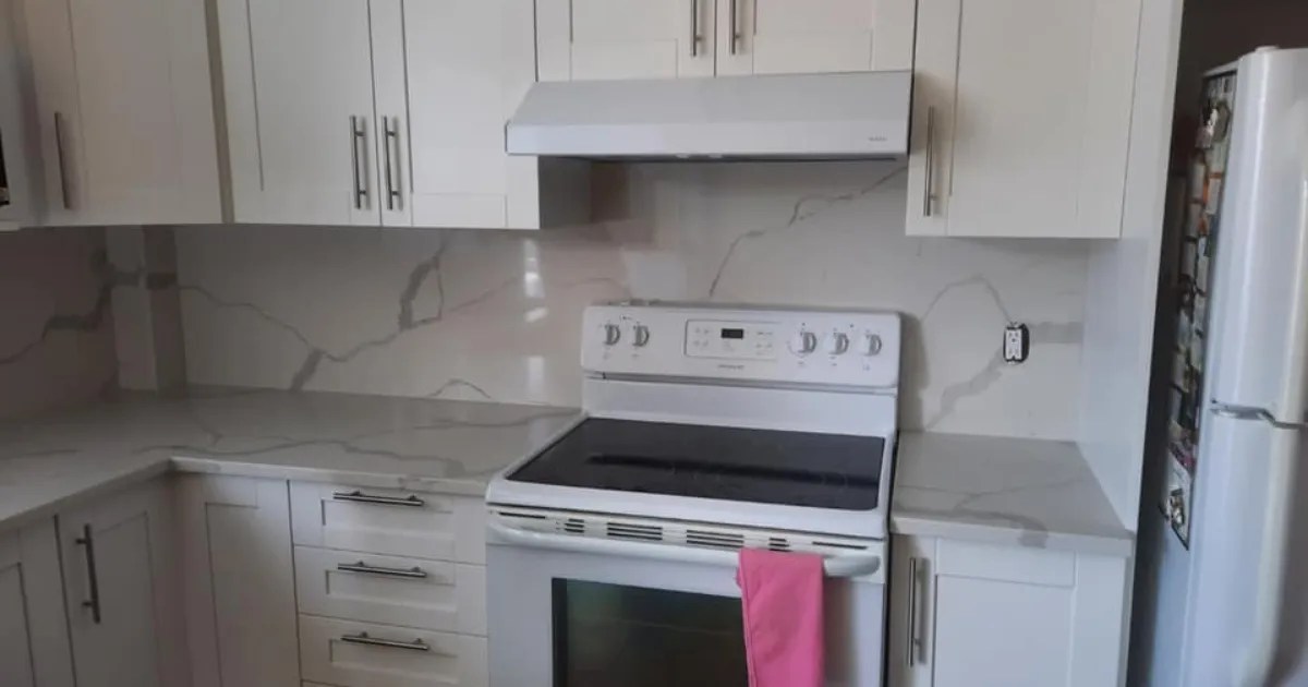 Kitchen Refacing Montreal, Laval, South Shore Armoires en gros