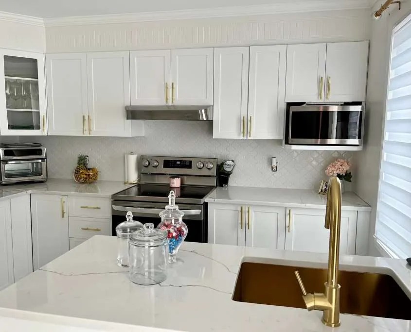 Armoires de cuisine en polymère Montréal Armoires en gros