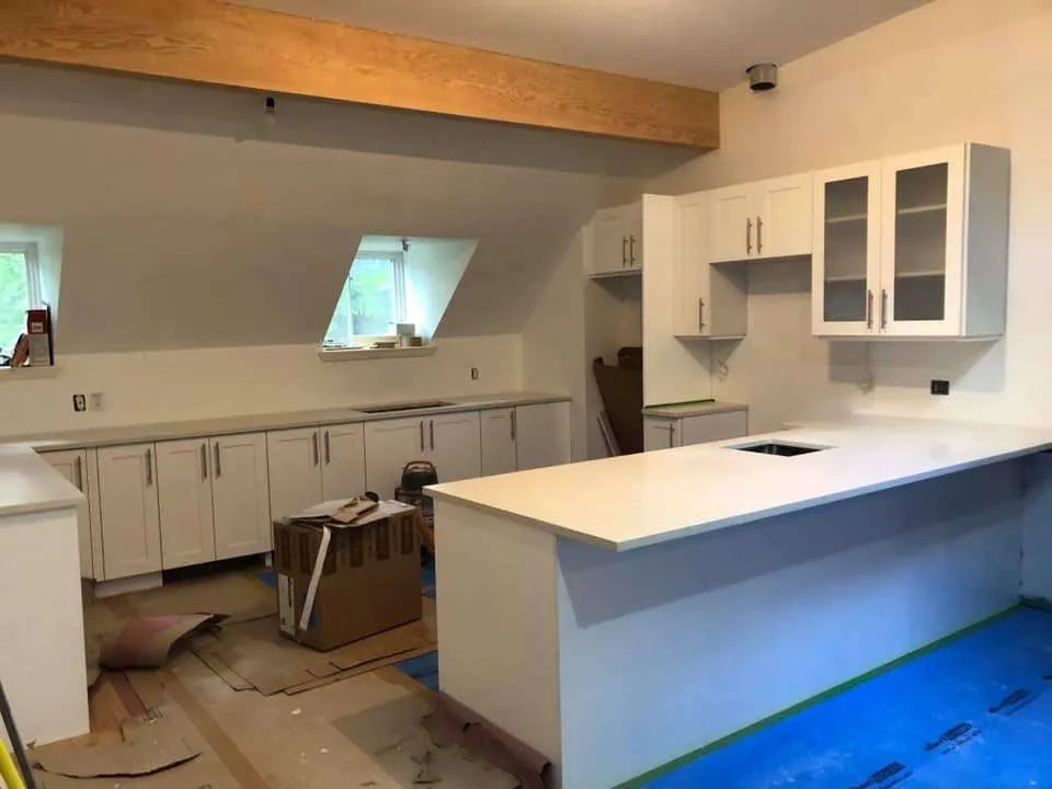 Comptoir de cuisine en Quartz Montréal Armoires en gros