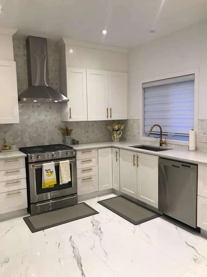 Armoires de cuisine à Montréal Armoires en gros