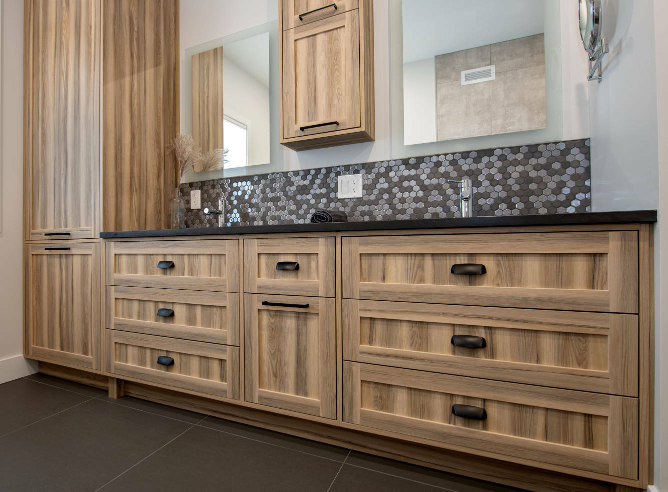 Armoires Perreault Tout est meilleur avec Perreault