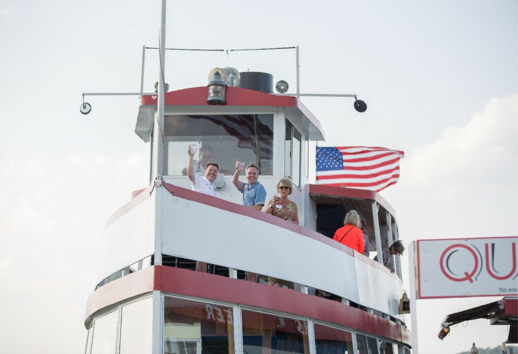 Queen II Rental ⋆ Arnolds Park