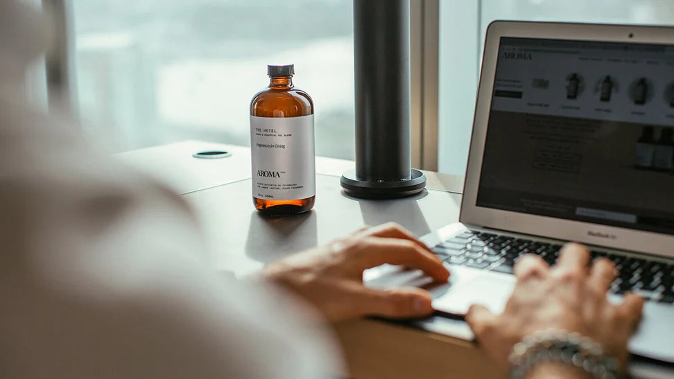 Top 5 Best Fragrances for the Office AromaTech