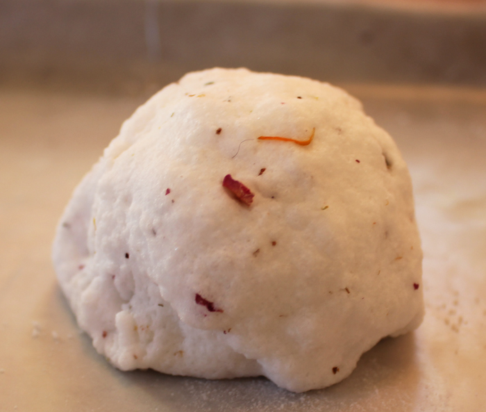 How to Make Bath Fizzies The School of Aromatic Studies