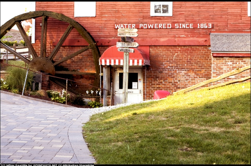 5 Favorite Fall Attractions in Southeast Michigan Around Michigan