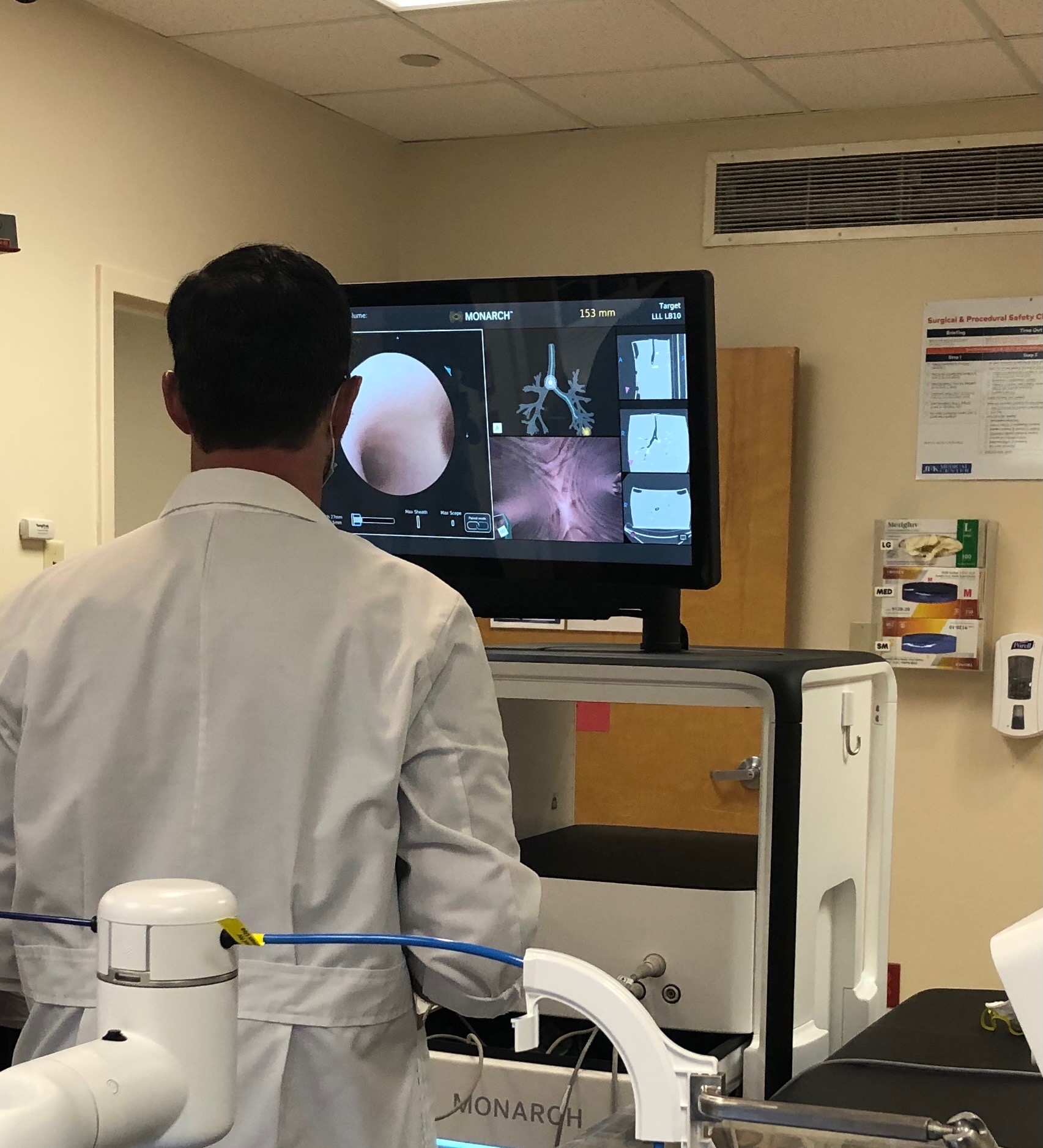 New Robot Designed to Detect Lung Cancer Proves Successful Just in Time