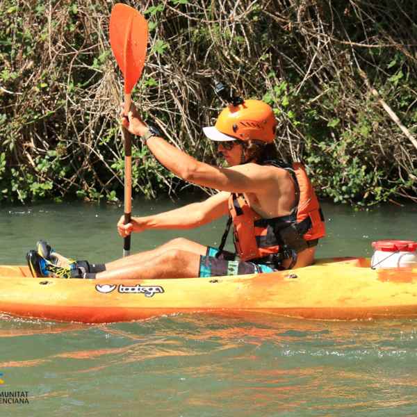 Descenso en kayak por el río Turia