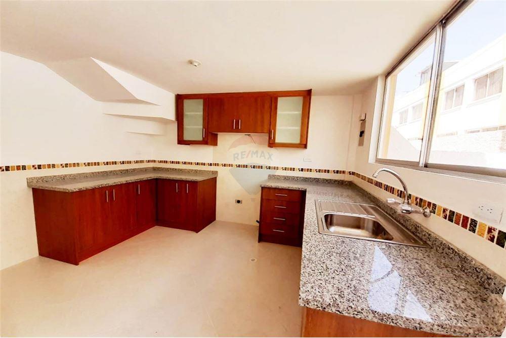 Casa en venta San Antonio de Pichincha, Quito, Ecuador