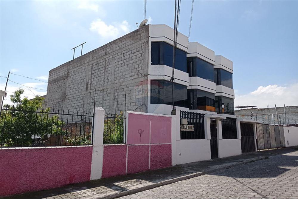 Casa en venta Consejo Provincial, El Condado, Quito, Ecuador