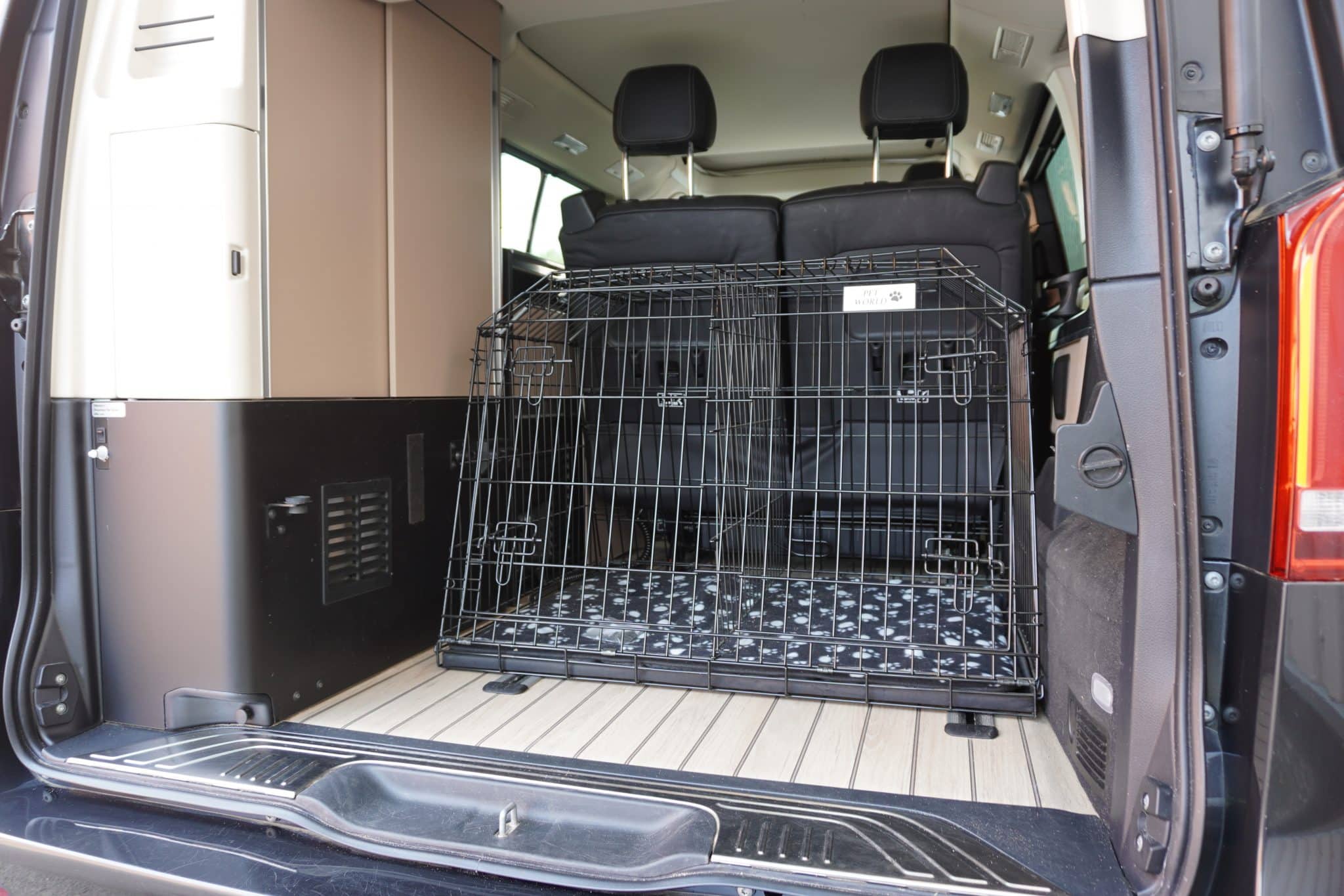 CAR DOG TRAVEL CRATE PORSCHE CAYENNE ArrowsUK