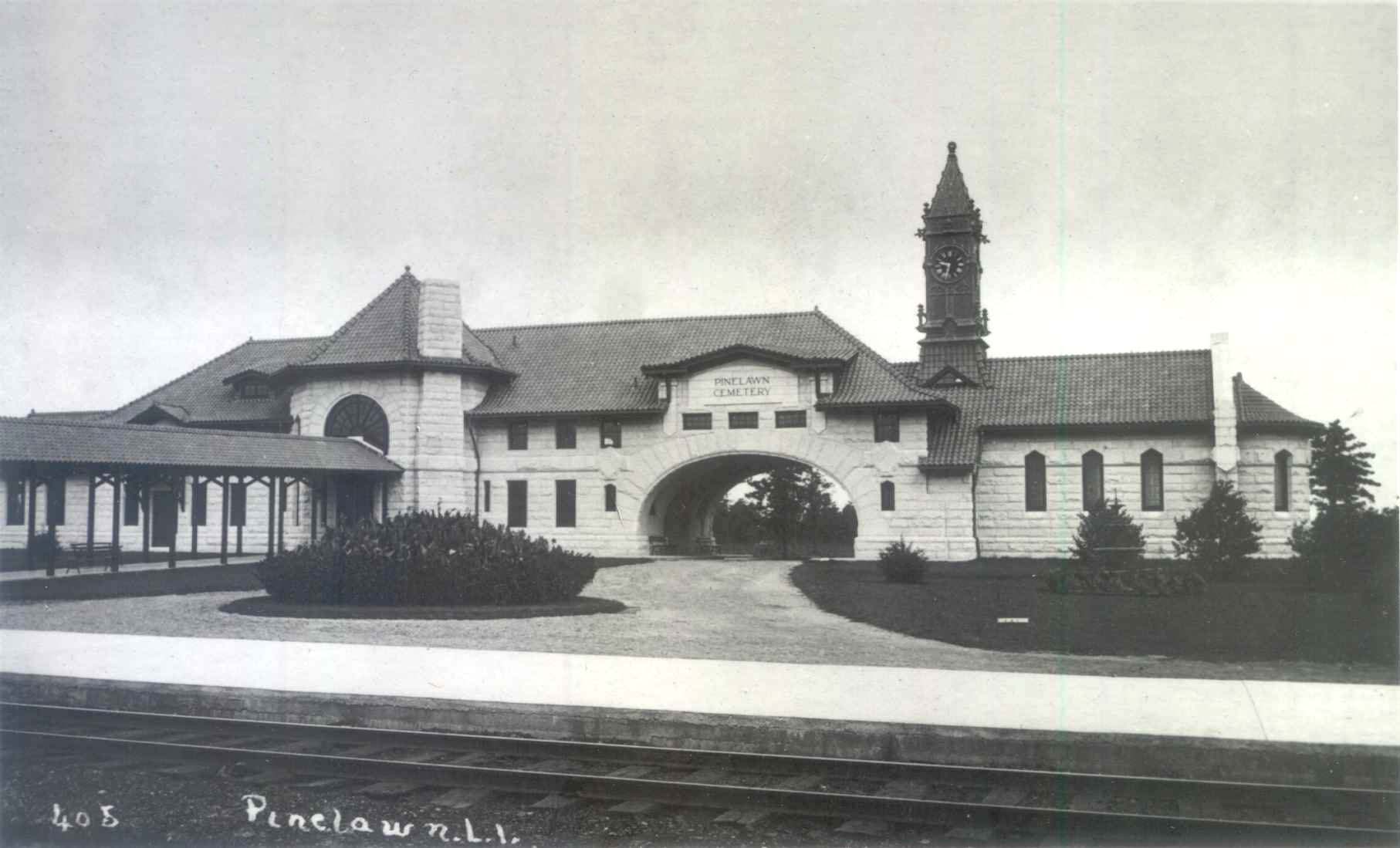 PINELAWN MELVILLE STATION