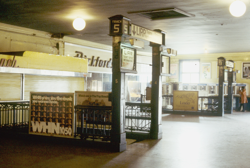 FLATBUSH AVENUE TERMINAL 3 INTERIOR