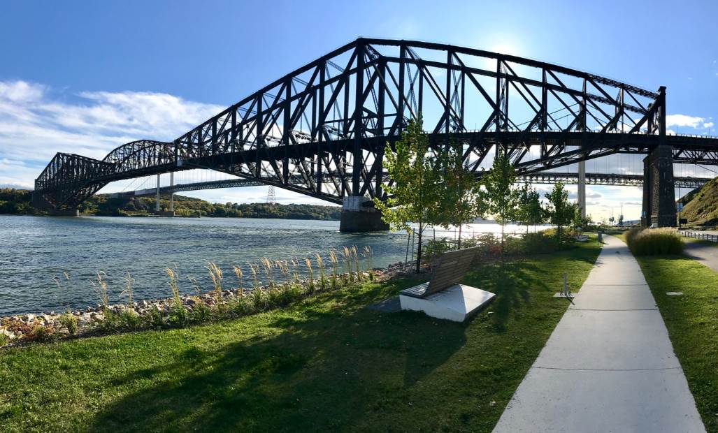 Top 10 Famous Bridges in Canada