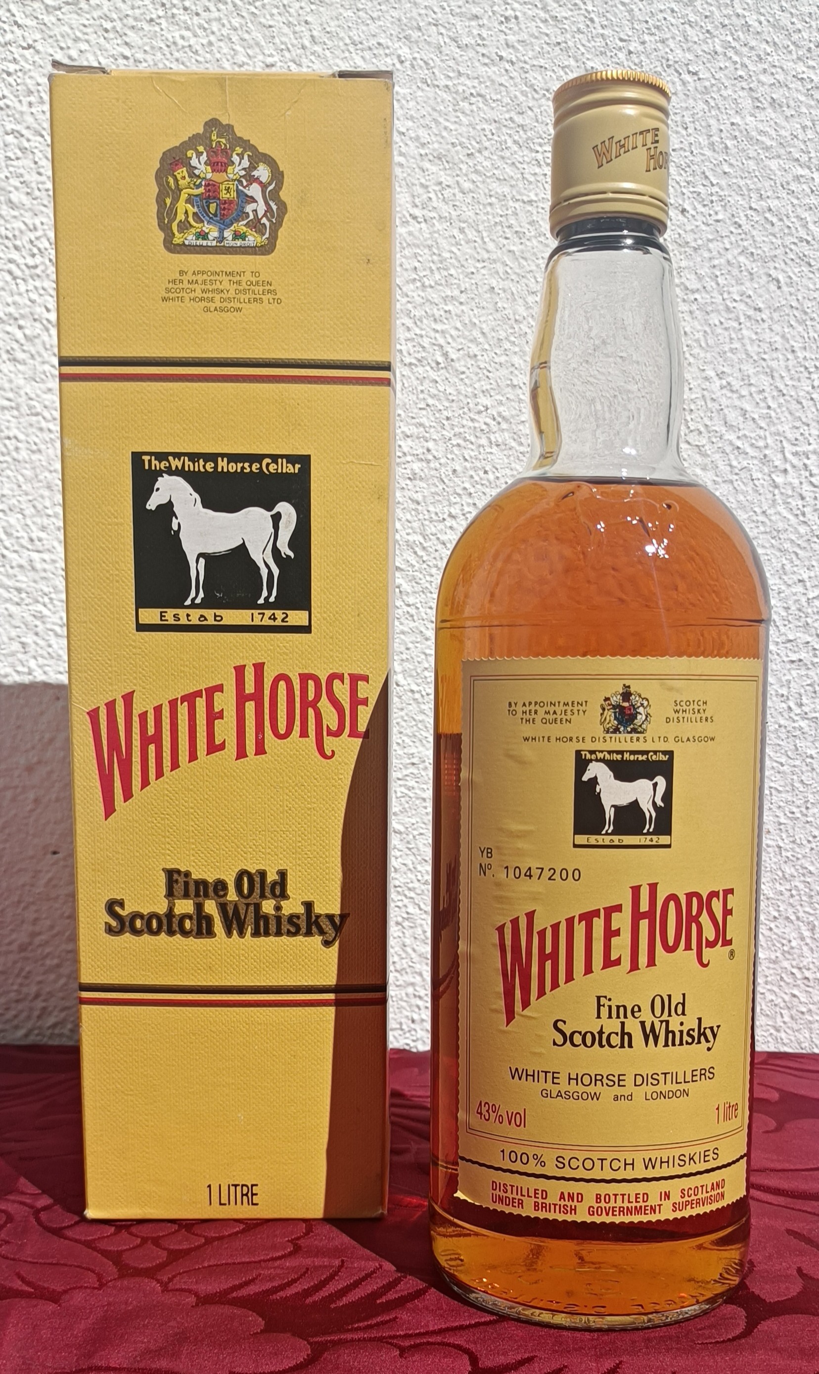 WHITE HORSE FINE OLD SCOTCH WH... Leiloes Artbid