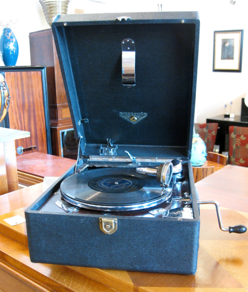 1930s European Portable Phonograph • Victor Victrola Sold Items