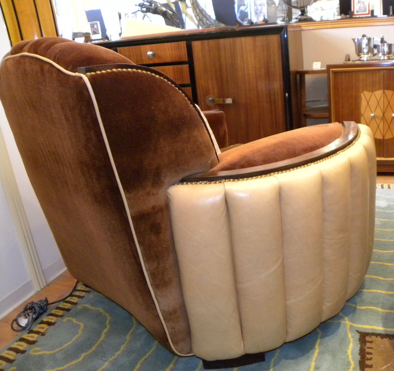 American Art Deco Sofa Suite great Hollywood style, glamour and comfort