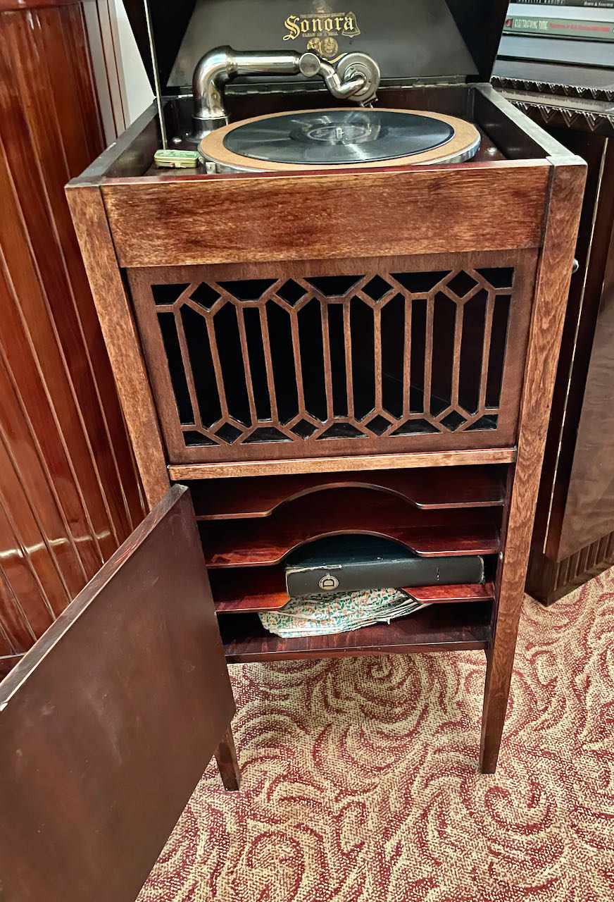 Sonora Windup Antique 1915 Phonograph Record Player Phonographs Art Deco Collection