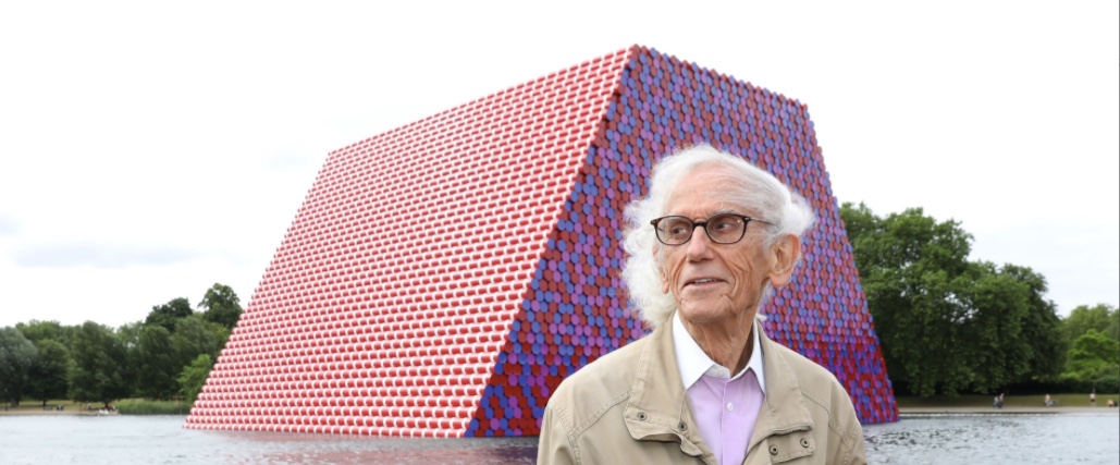 Conhecido Por Seu Trabalho Monumental Christo Morre Aos 84 Anos Arte Brasileiros