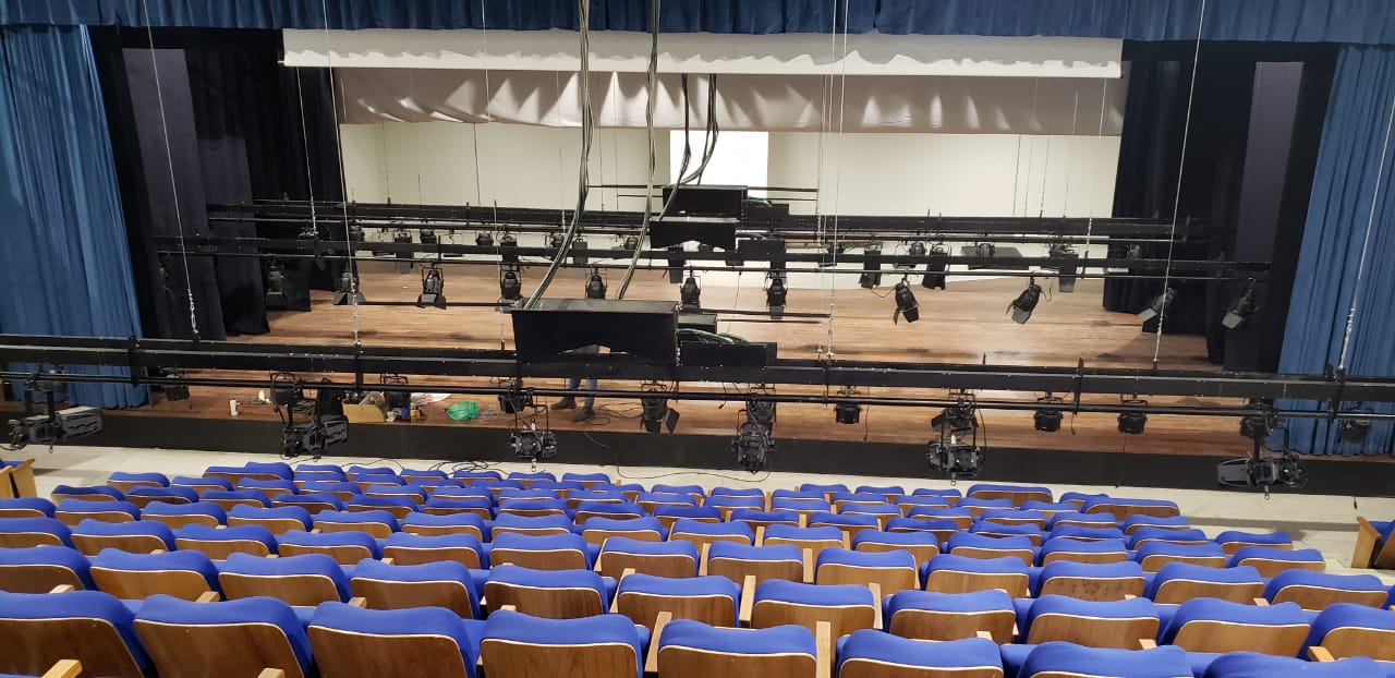 Teatro CEU José Bonifácio ETC ARTE EM CENA MONTAGEM DE ESPAÇOS