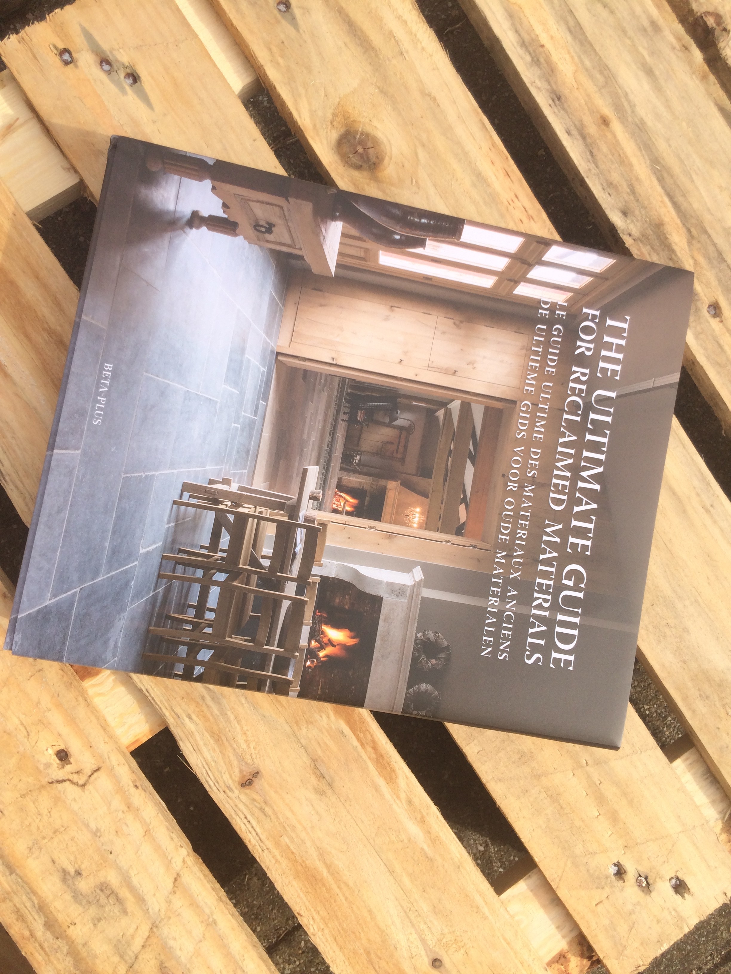 The ultimated guide for reclaimed materials Arte Constructo