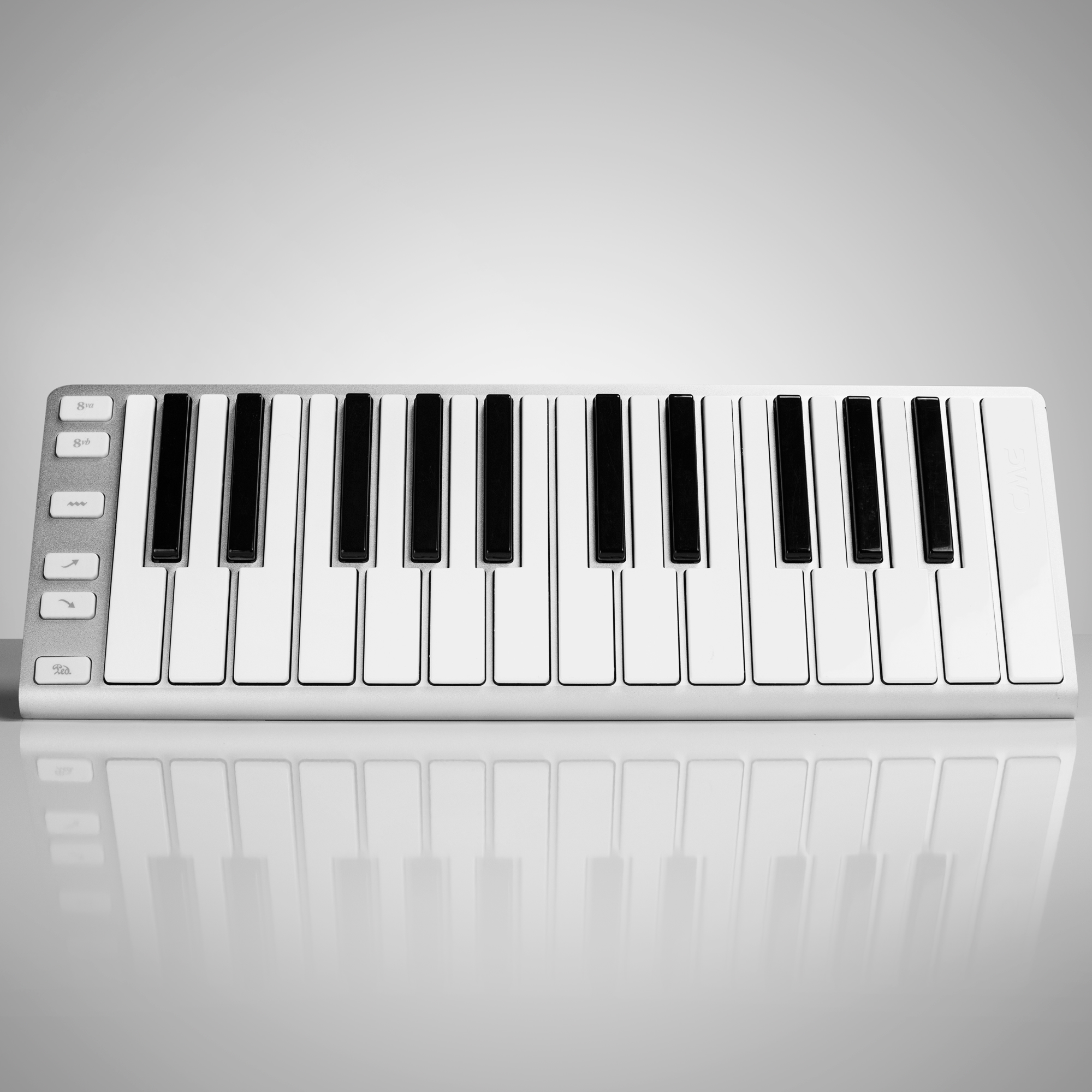 Xkey 25 USB Artesia Pro