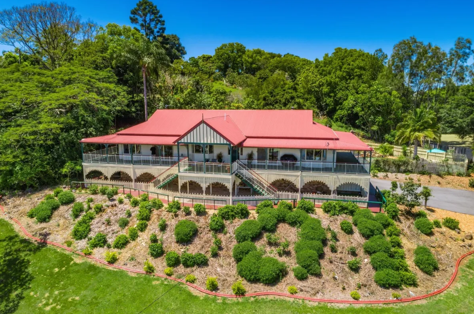 Use Different Media Platforms To Advertise The Best House For Sale In