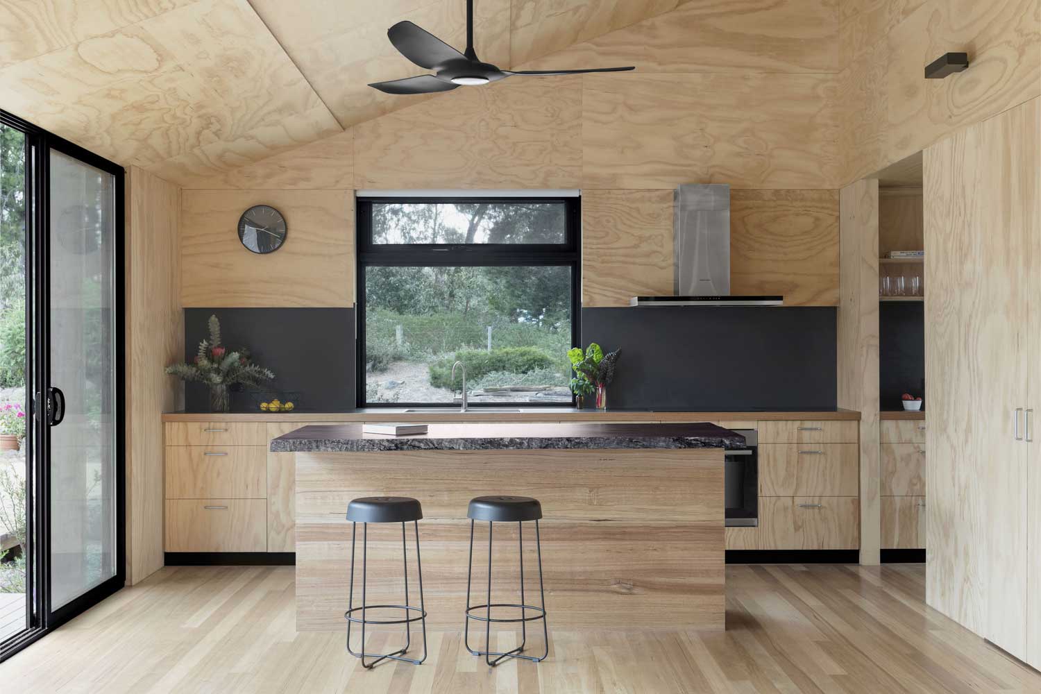 12+ Fashionable Plywood Interior Wall Cladding Design Ideas ??? ArtFasad