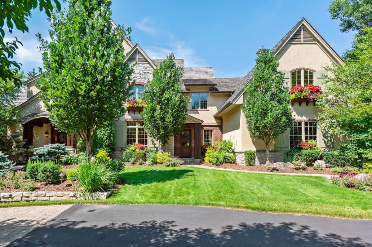 Hot Property 5500 Parkwood Lane, Edina Artful Living Magazine