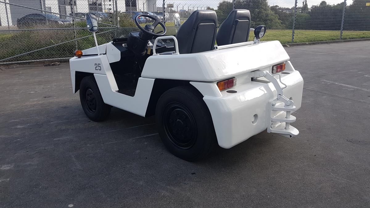 TOYOTA Baggage Towing Tractor (BTT) 422TD25 (Cap.2500Kg) Arthamas