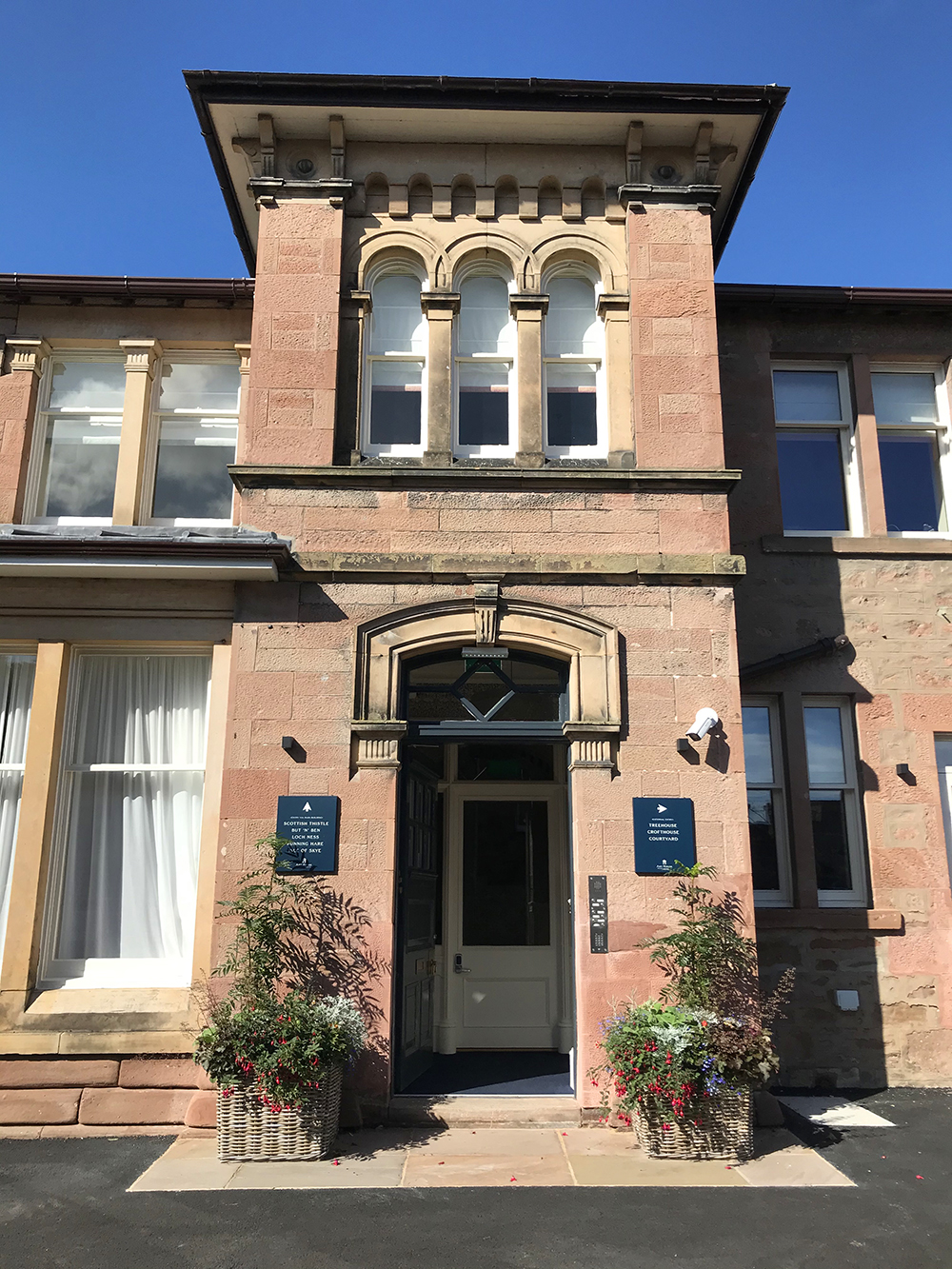 Loch Ness Luxury Serviced Apartment, Inverness Scotland