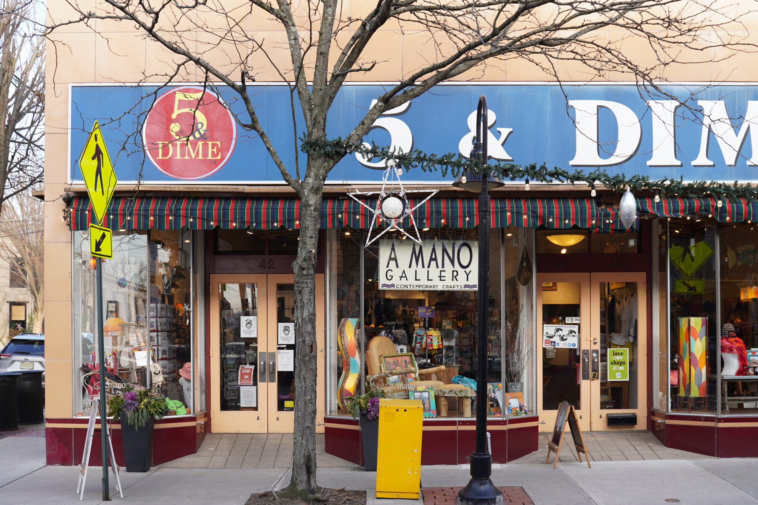 A Walk Through Lambertville, NJ Arthurious