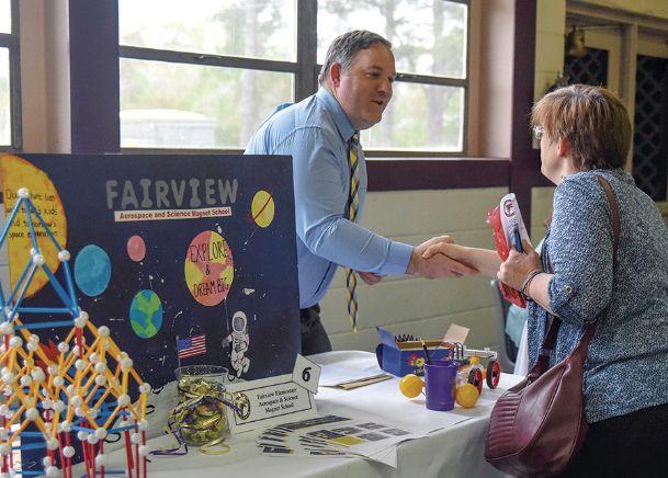 CMSD recruitment fair draws 80 faculty, staff prospects The Dispatch