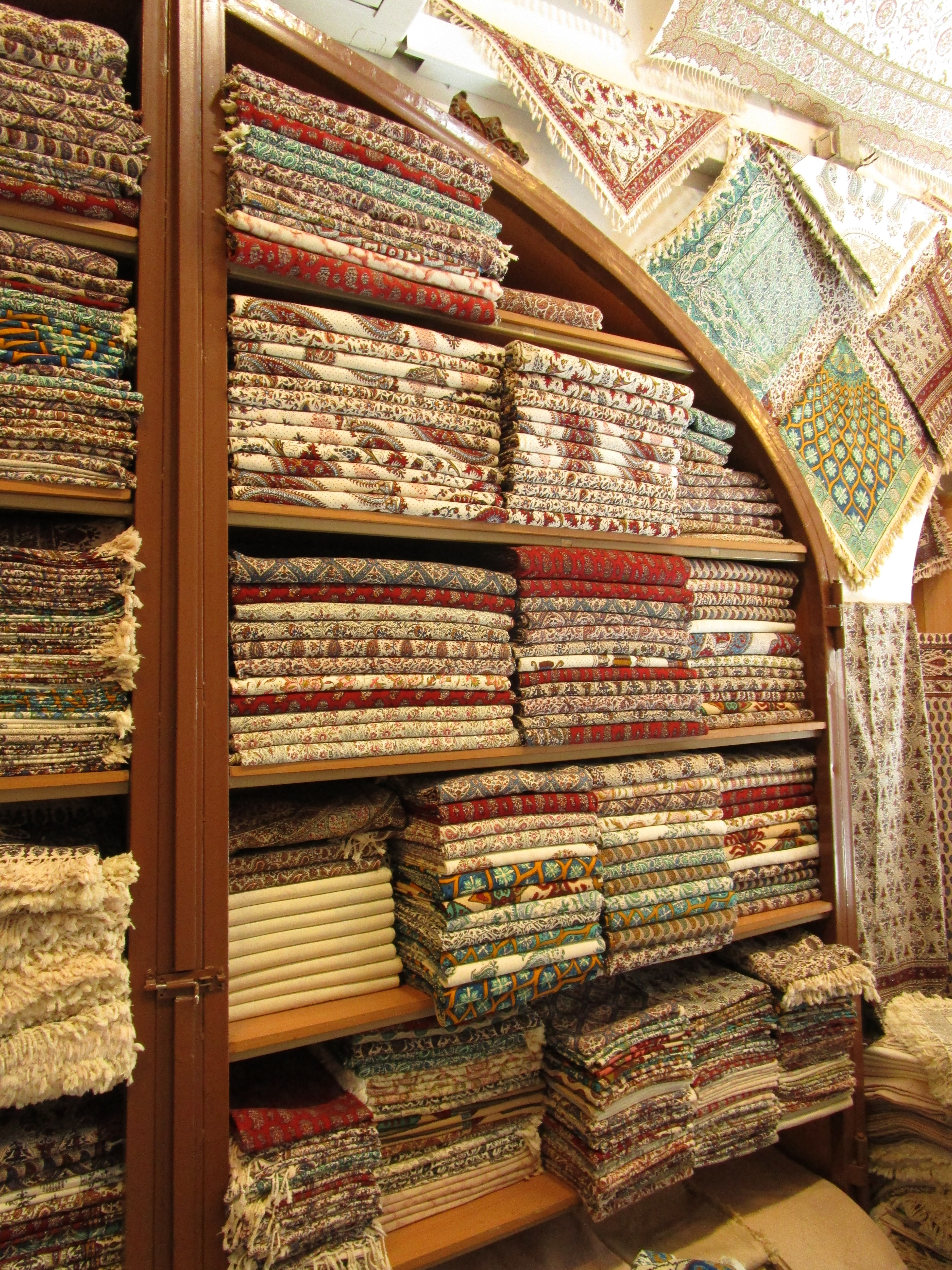 Carpets 2 Article 18