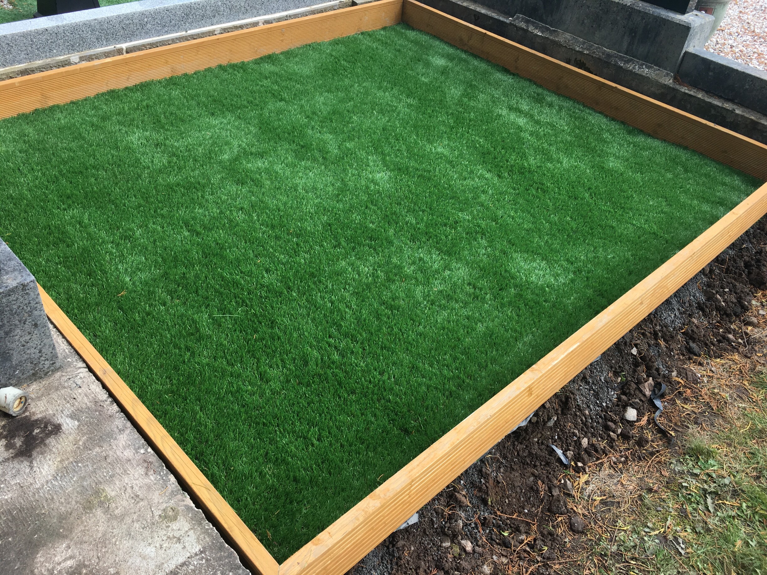 Graves Artificial Grass West