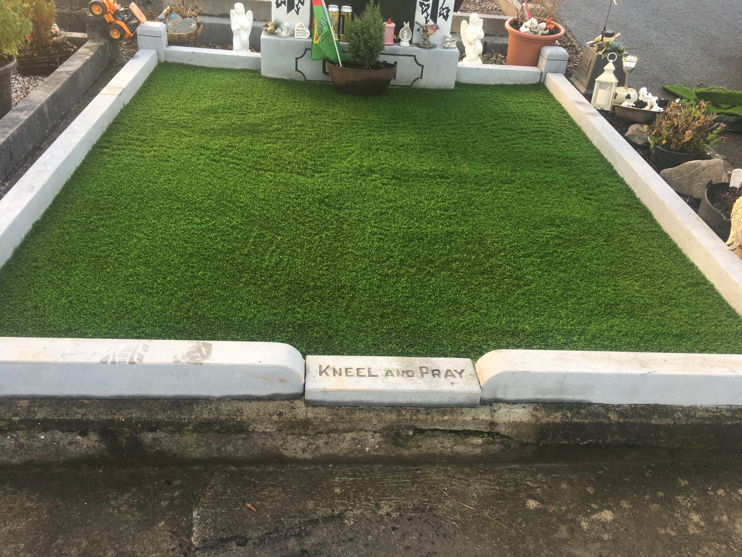Graves Artificial Grass West