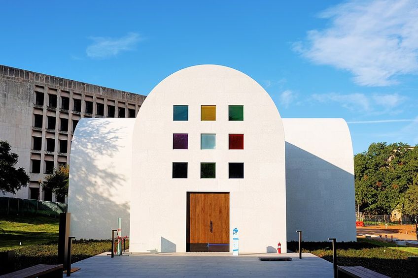Ellsworth Kelly A Brief Biography and Look at the Best Kelly Artwork