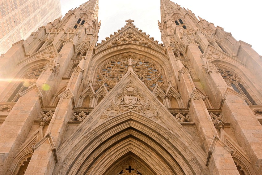 Famous Cathedrals Visiting the World's Most Beautiful Churches