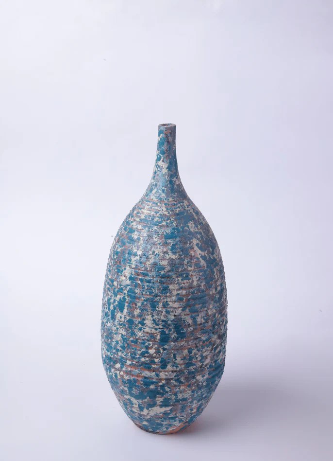 Narrow Neck Vase Artis