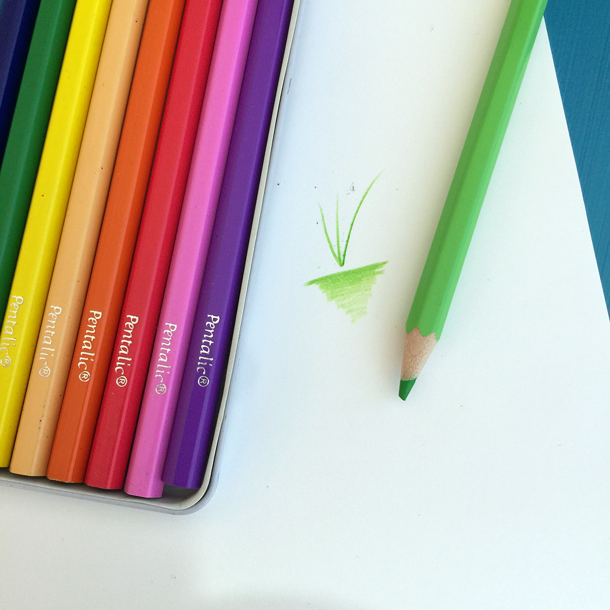 Pentalic 12 Colored Pencil Tin Set Art Kit Factory