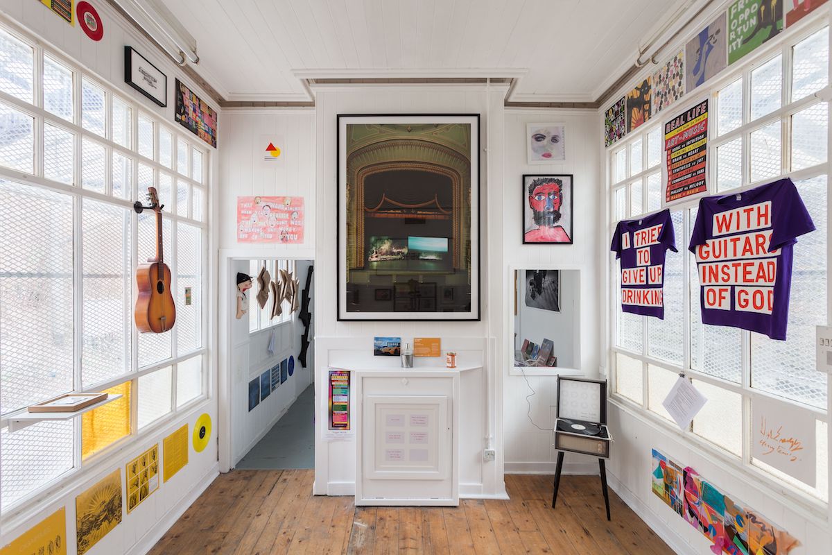 Why Visual Artists Make The Best Musicians Glasgow Report Clare