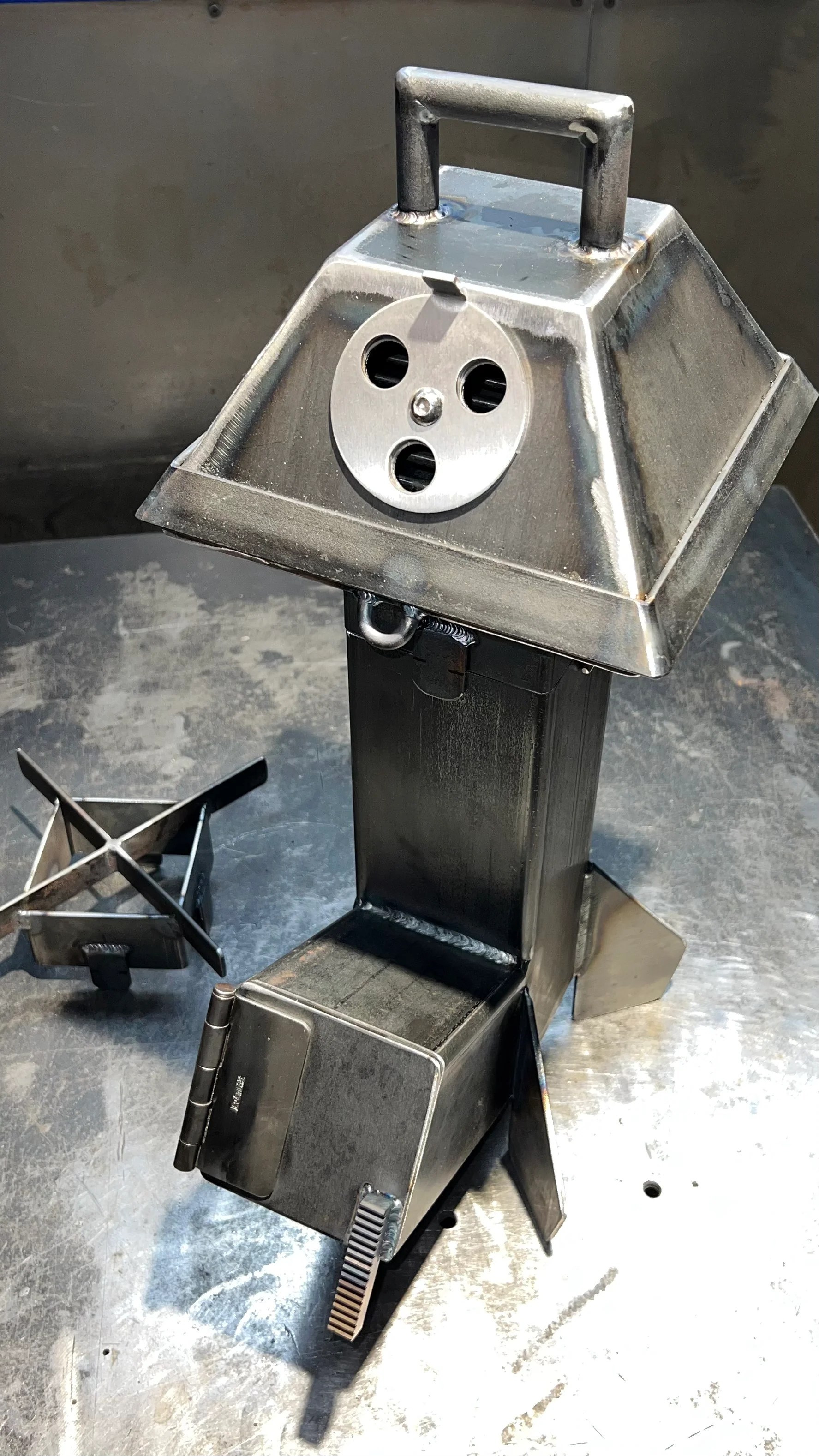 Rocket Stove 4" w/ Stainless Grill & Lid Attachment ArtMetalFab